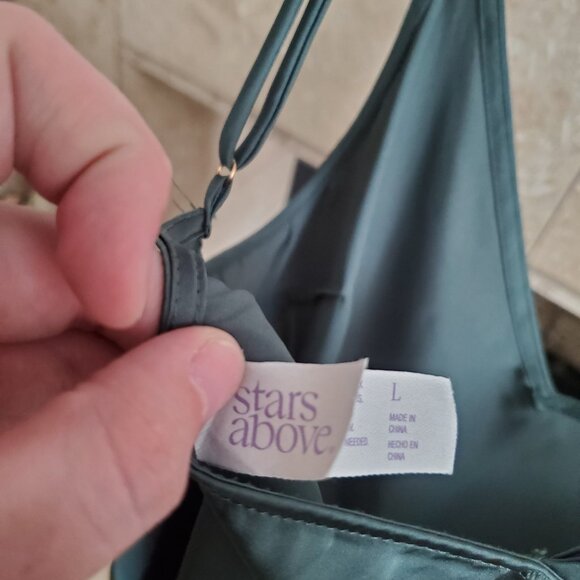 Satin stars above pajama set - Picture 3 of 5